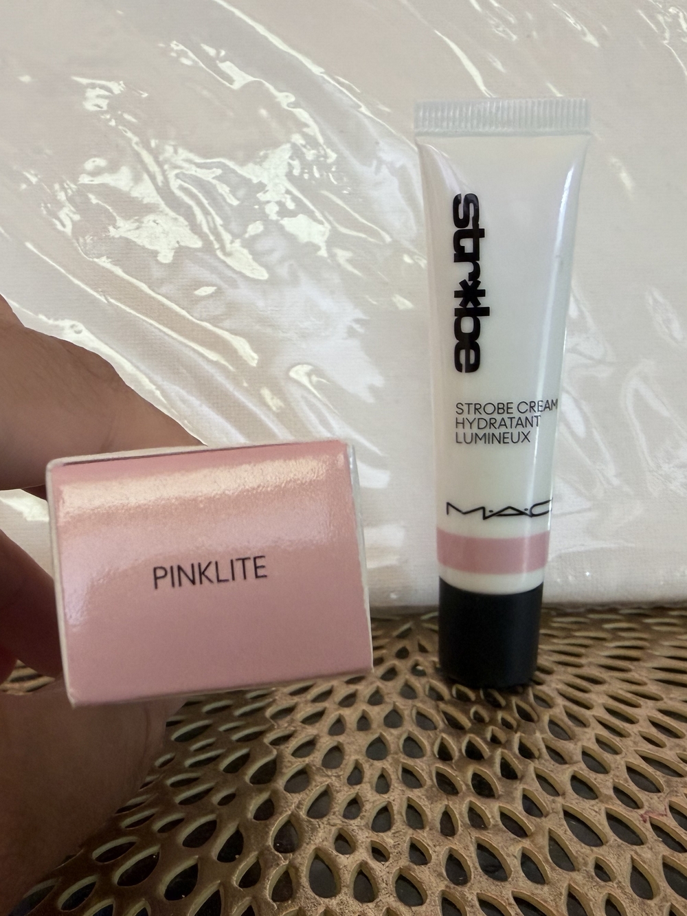 MAC Cosmetics Strobe Cream Illuminating Primer - Pinklite Pink